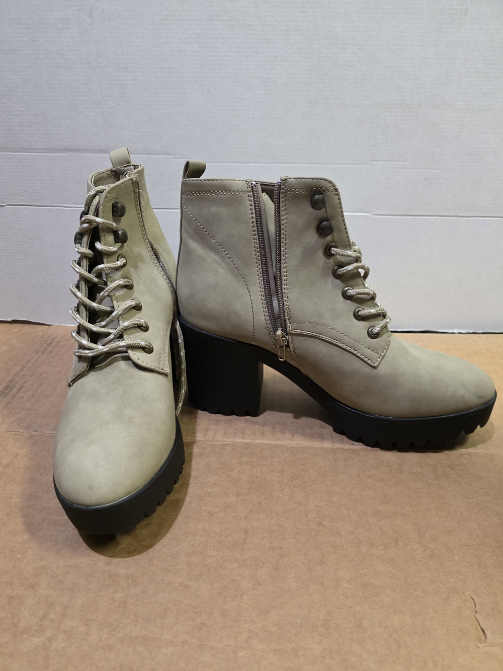 Seven7 Chunky Heel Lace-Up Ankle Combat Boots - Taupe NWT
